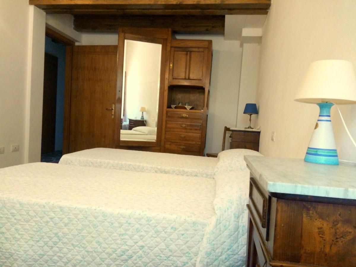 Lierus B&B Gonnosfanàdiga Dış mekan fotoğraf
